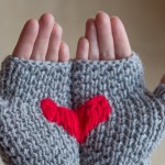 Heart mittens bee stitch knitting pattern | Shortrounds Knitwear
