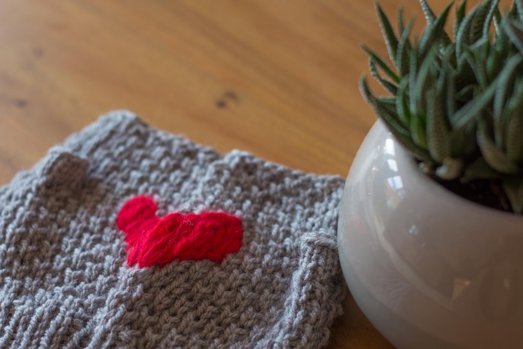 Heart mittens bee stitch - Shortrounds Knitwear
