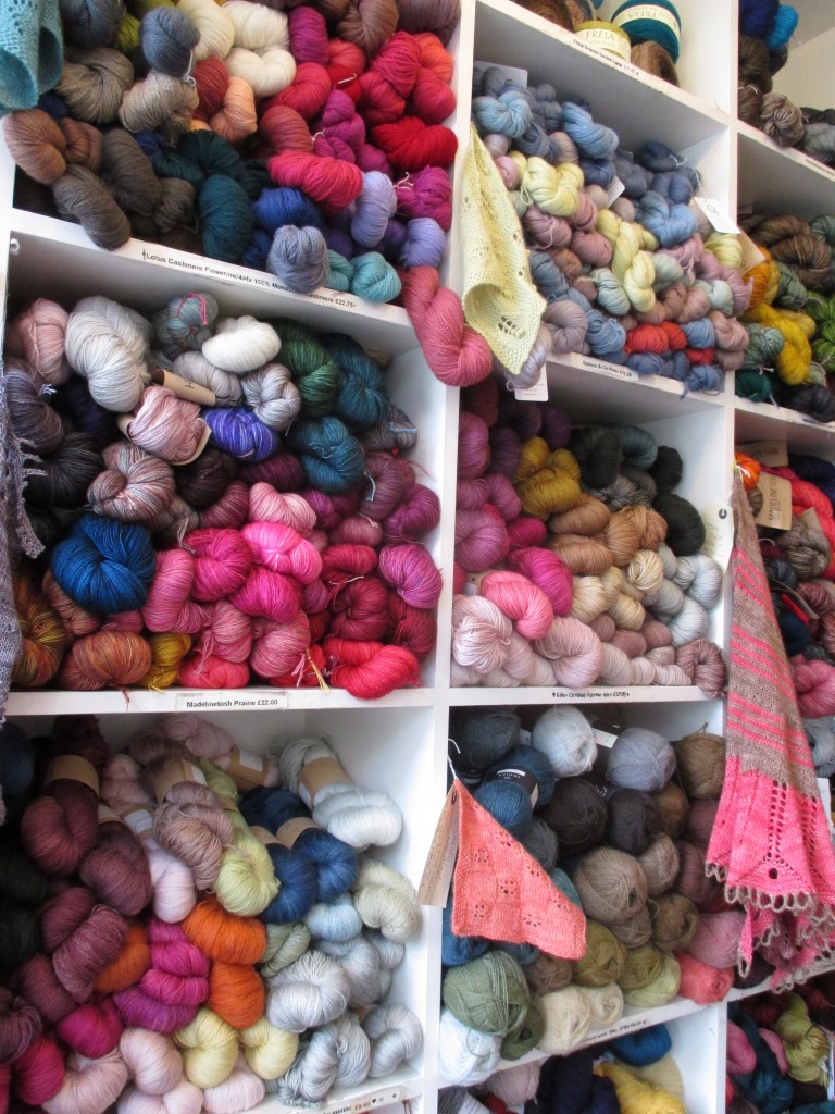 Hundreds of skeins @ Loop - Shortrounds Knitwear