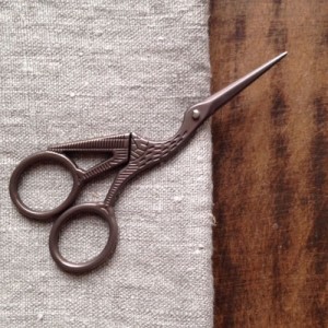 Yozo antique scissors bird | Shortrounds Knitwear