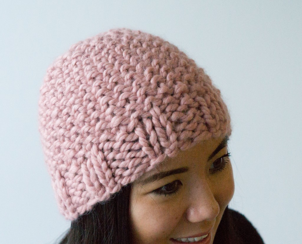 Ofinn linen hat knitting pattern | Shortrounds Knitwear