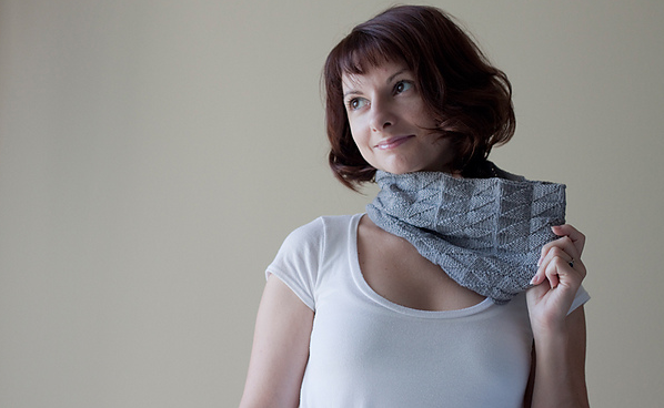 Miura Cowl by Olga Buraya-Kefelian | Shortrounds Knitwear