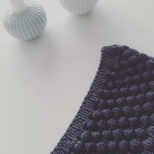 Bubble stitch by Knittingbykjersti| Shortrounds Knitwear