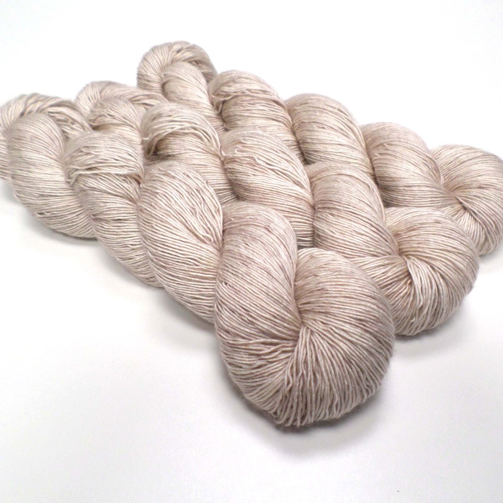 Skein Queen Selkino in Lady Philomore - Shortrounds Knitwear